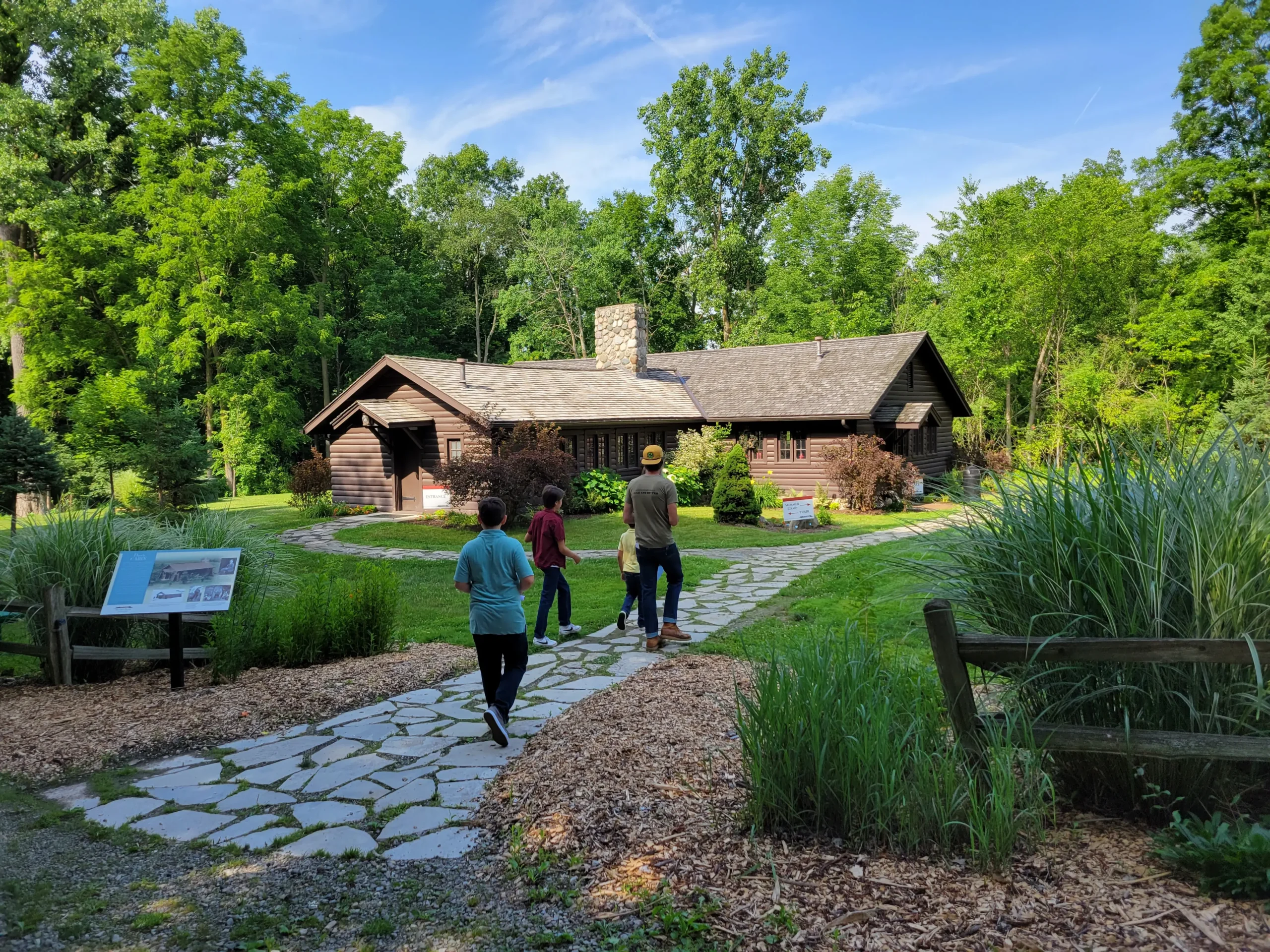 Danny's Playhouse Cabin
