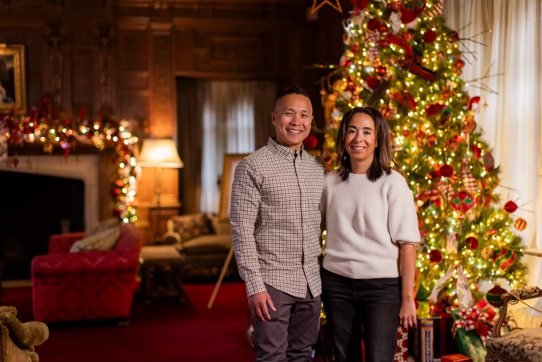 Holiday Walk couple
