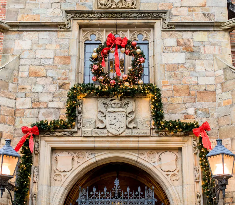 Website Vertical Slider youth (800 x 700 px)(1)