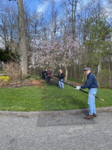 Squire Volunteers